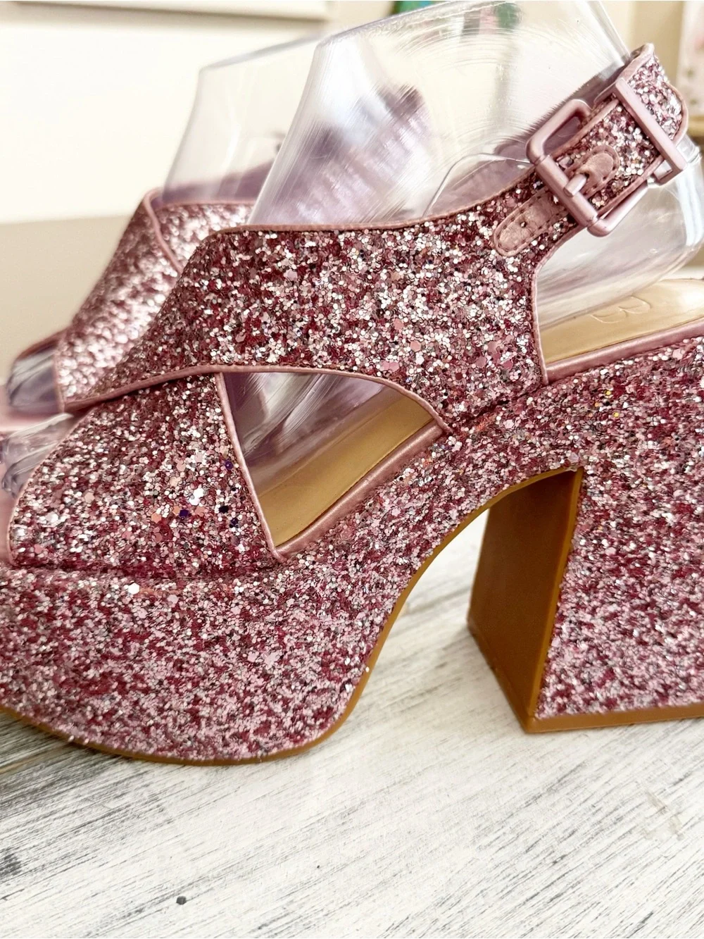 Gianni Bini Rose Pink Glitter Platform Block heel size 7M